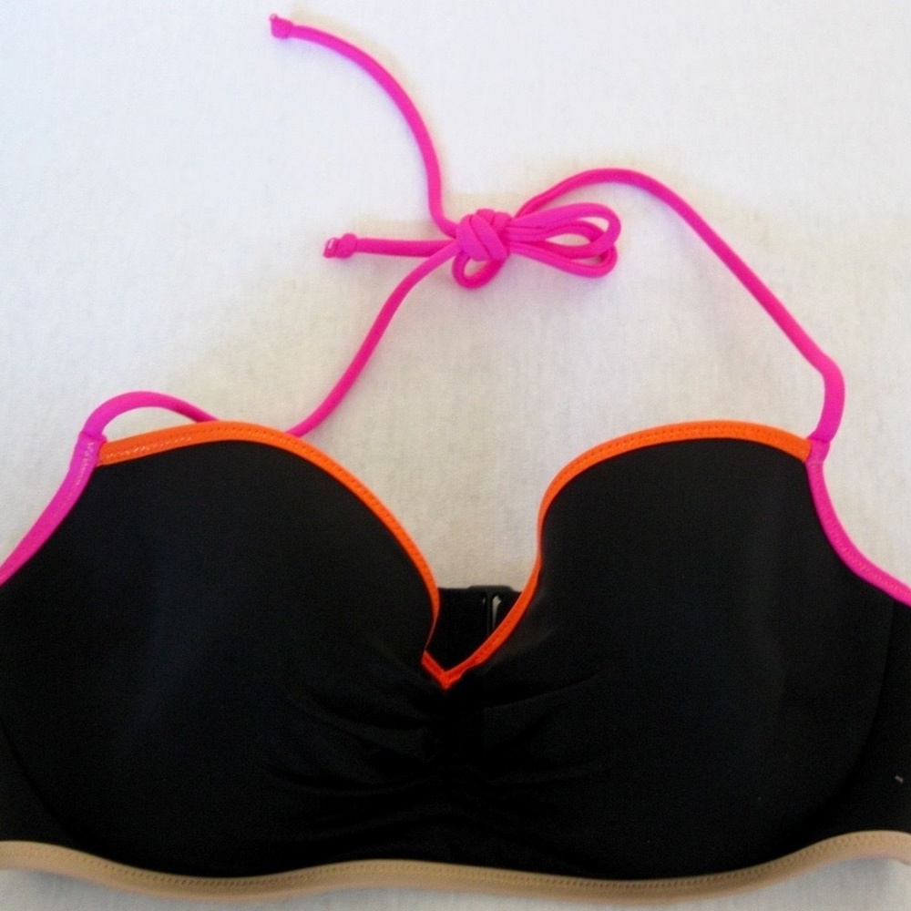 VS Strappy-Back Getaway Halter Top 32B Black